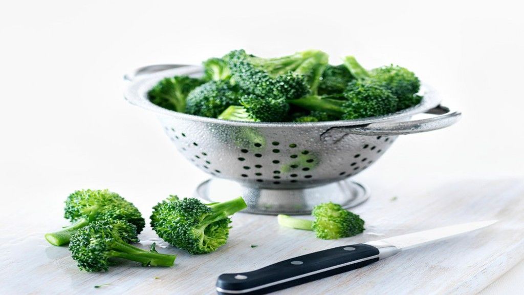 BroccoliBvitCR.jpg