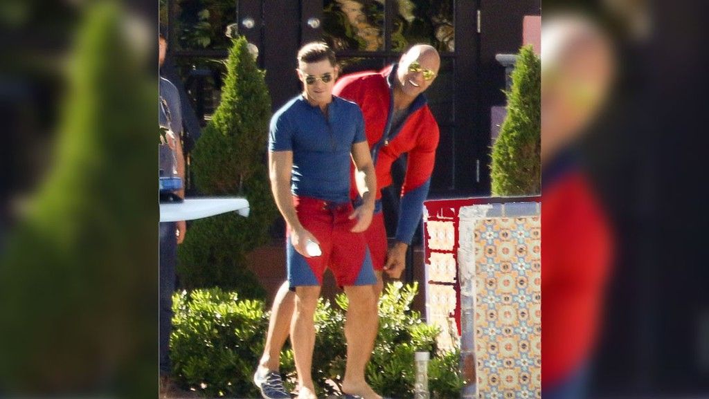 Rock-Efron-promo-baywatch.jpg