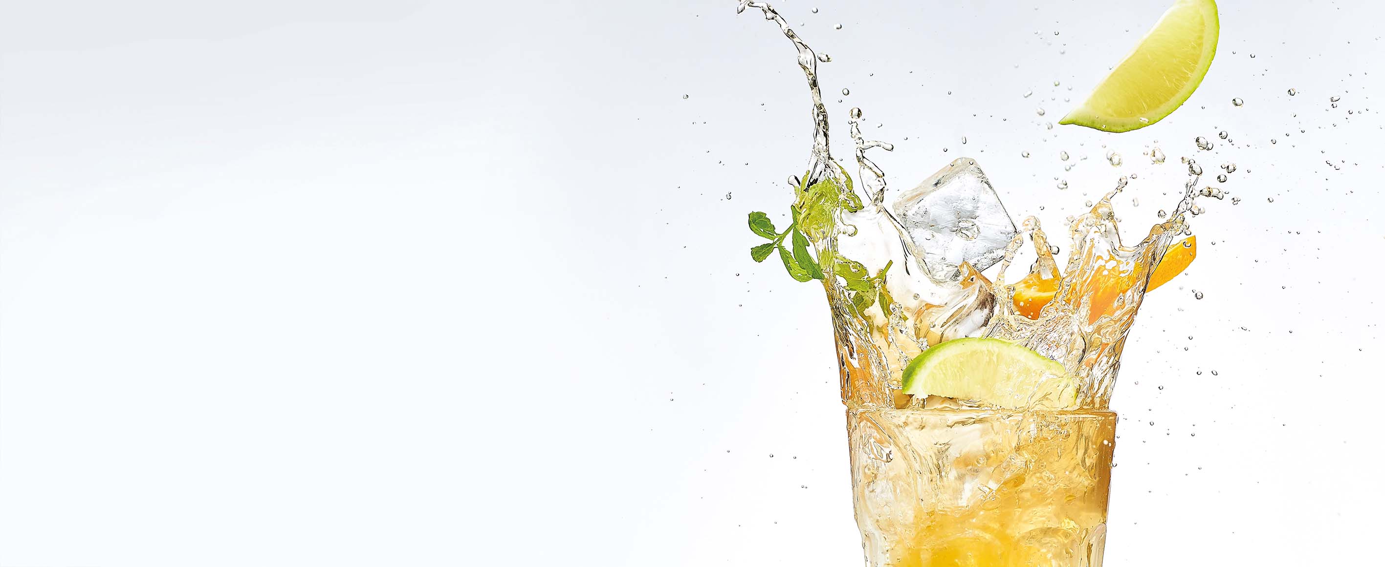cocktail adobestock 414568637
